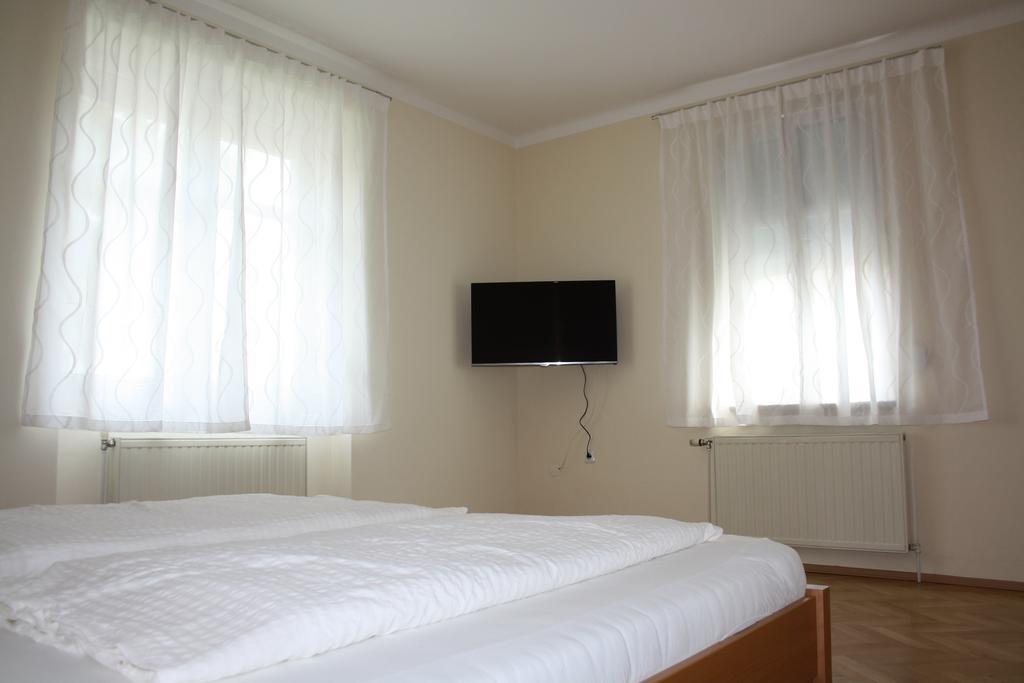 Villa Sonnenschein Laa an der Thaya Ruang foto